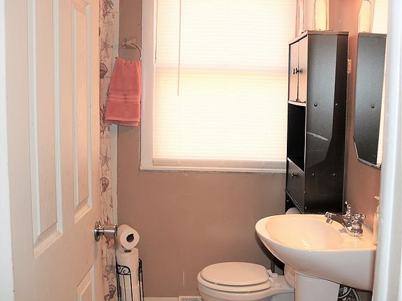 5th image of 12627 S Edbrooke Ave