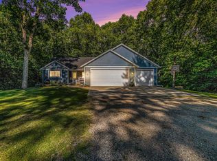 3811 24th St, Dorr, MI 49323