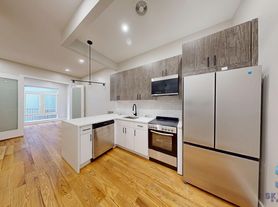 852 Flushing Ave