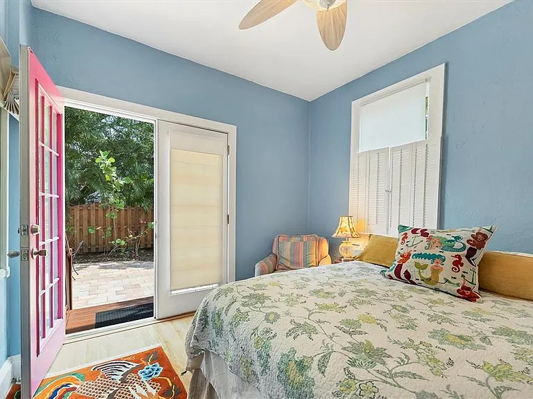 1676 Oak St — Photo 19