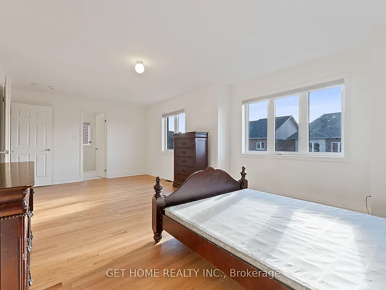 1212 Drinkle Cres — Photo 18