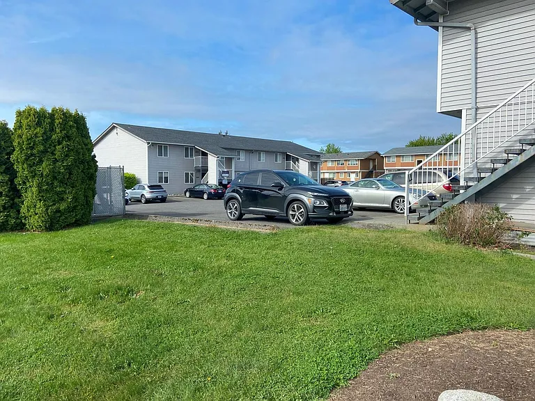 101 S Oak Harbor St #B102 — Photo 11