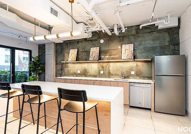 58 Vanderbilt Ave #9Z — Photo 25