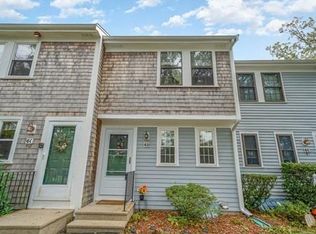 300 Falmouth Rd APT 6D, Mashpee, MA 02649