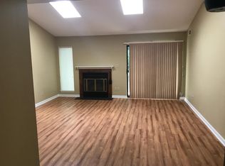 101 Lookout Ridge Dr #17, Columbus, IN 47201