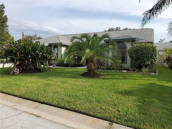 2nd image of 4642 Classique Dr