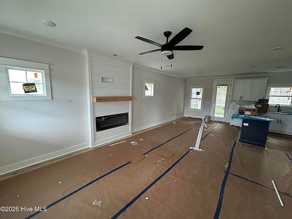 5th image of 2027 Greenside Manor Drive SW