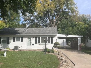 2016 E 7th St, Sterling, IL 61081