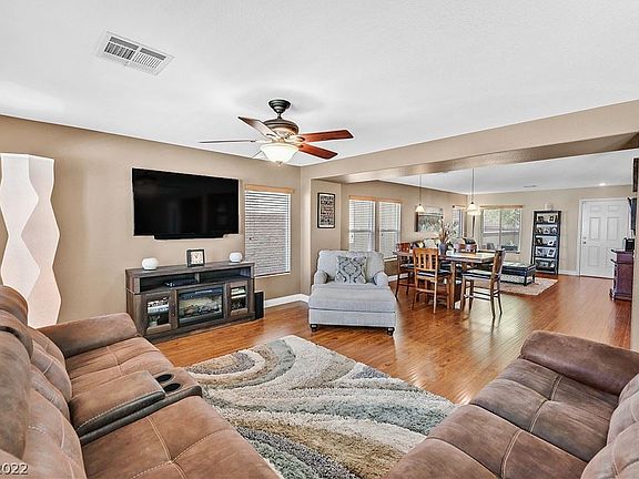 5th image of 576 Caribbean Palm Dr