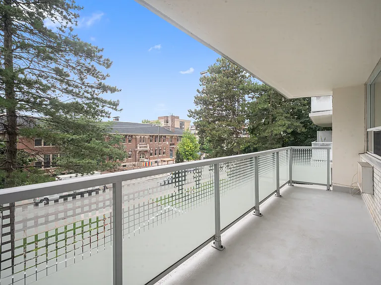 33 Erskine Ave — Photo 35