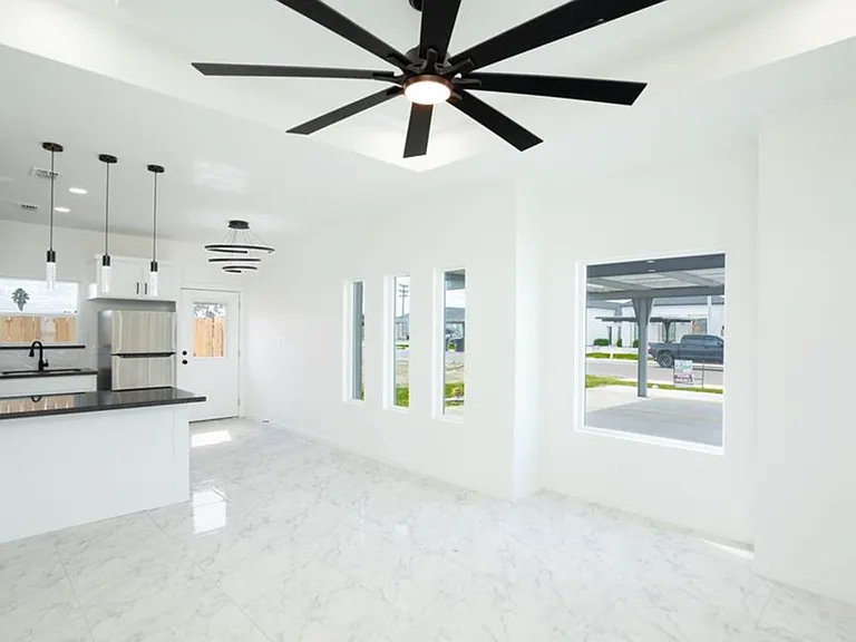 1408 S Xanthia St #3 — Photo 9