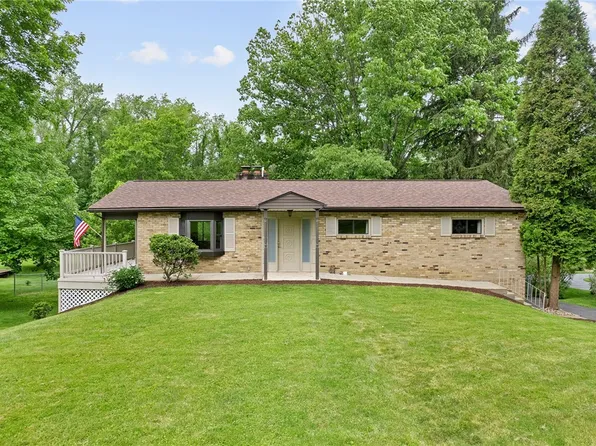 121 Edgar Ln, Venetia, PA 15367