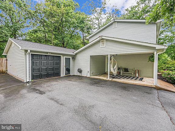 4th image of 13520 Gordon Dr
