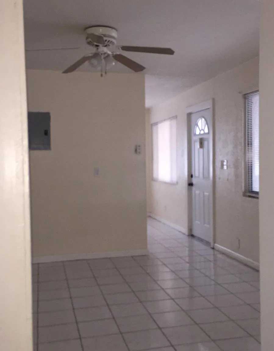 3 bed, 1376 sqft, $2,600 — Photo 4