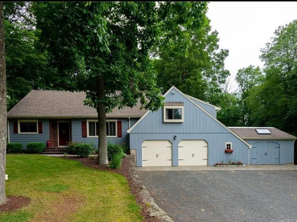 (undisclosed Address), Prospect, CT 06712
