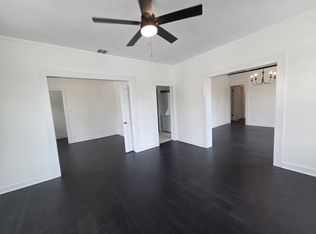 5937 N Broadway Ave #2, Chicago, IL 60660