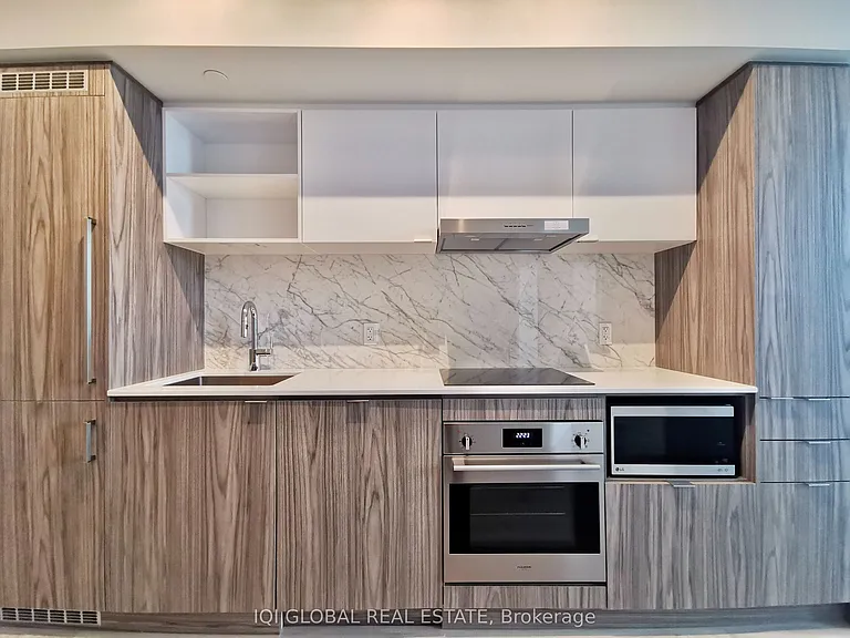 55 Cooper St #1507 — Photo 10