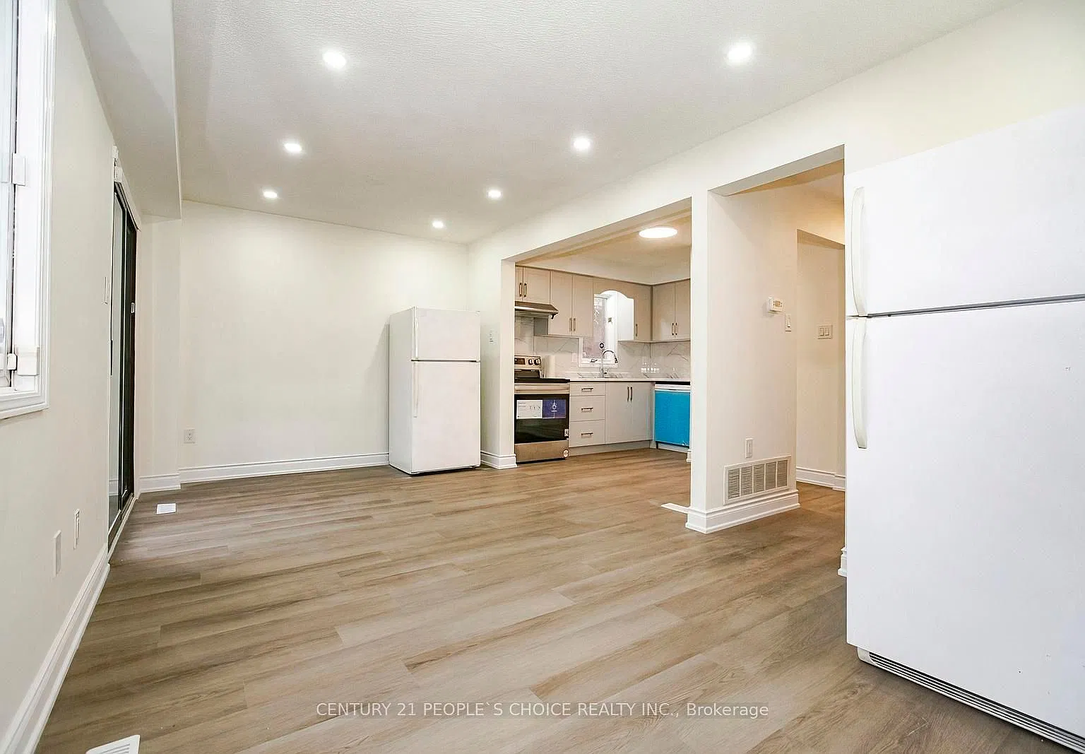 4 bed, $2,950 — Photo 3