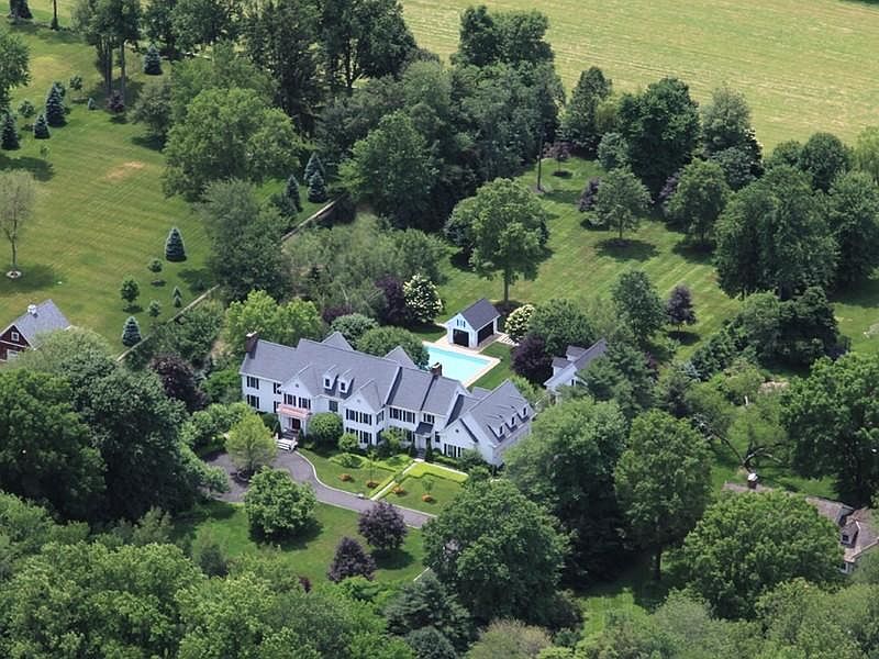 389 Redding Rd, Fairfield, CT 06824 Zillow