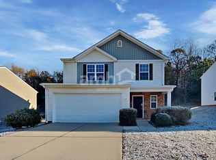 29 Ashton Bluff Cir, Mount Holly, NC 28120