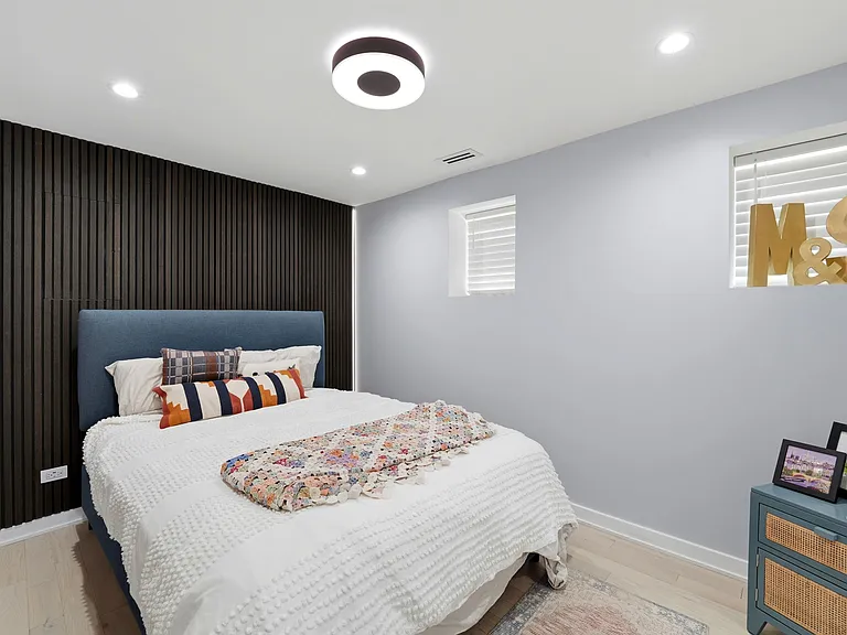 1518 W Melrose St #CH — Photo 24