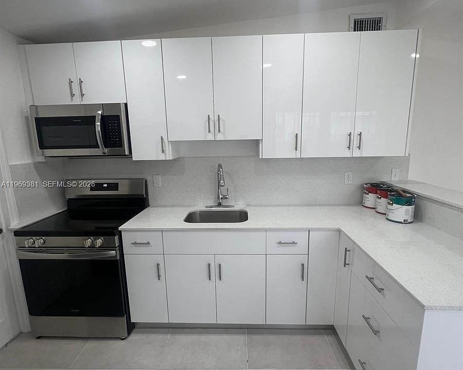 1st image of 2061 Rutland St