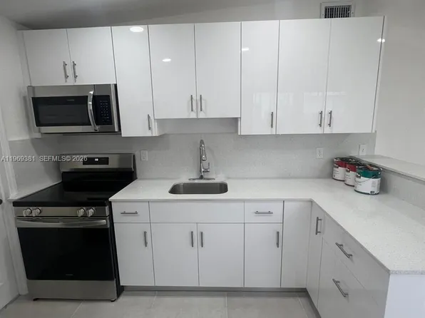 2061 Rutland St, Opa Locka, FL 33054