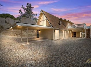 118 Sawmill Rd, Wofford Heights, CA 93285