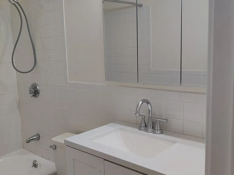 10 Barrows St #2 — Photo 10
