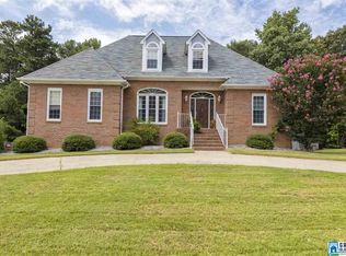1643 Cheswood Cir, Hoover, AL 35244