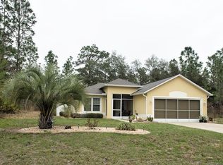 591 W Heronsbill Ln, Citrus Springs, FL 34434