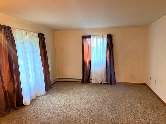 3rd image of 1501 W Wausau Ave