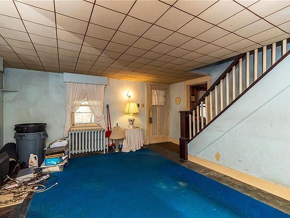4th image of 2338 Old Bethlehem Pike W