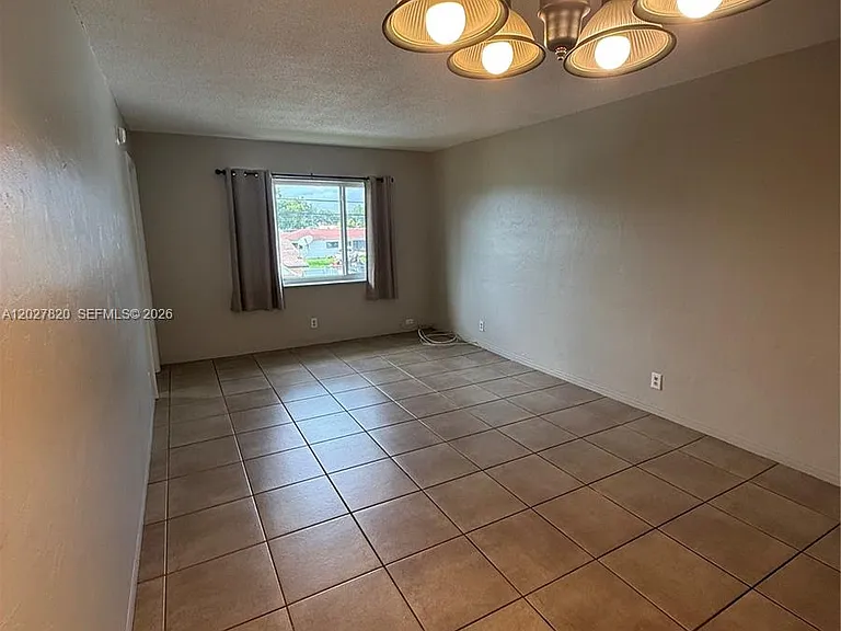 6841 Pembroke Rd #1-5 — Photo 3