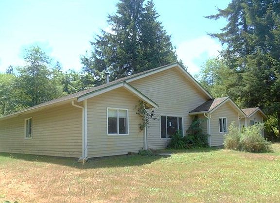 2nd image of 15 Blaine Ln
