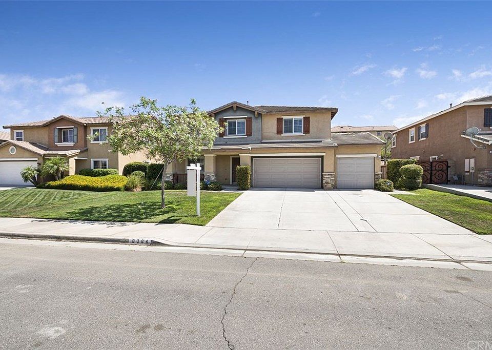 2nd image of 9384 Golden Lantern Rd