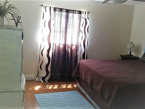 4th image of 1537 Chesapeake Ave