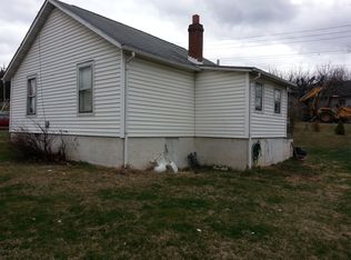 1717 3rd St, Radford, VA 24141