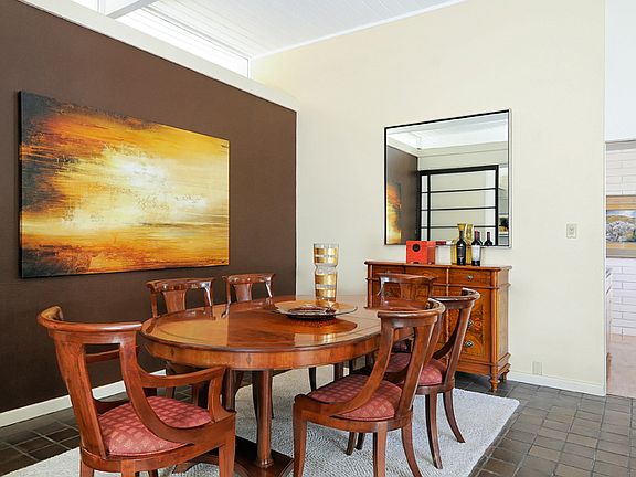 4th image of 26877 Nina Pl