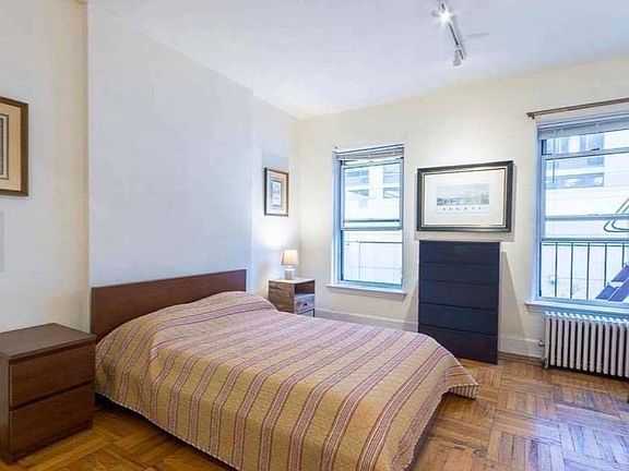 5th image of 405 E 61st St #4F