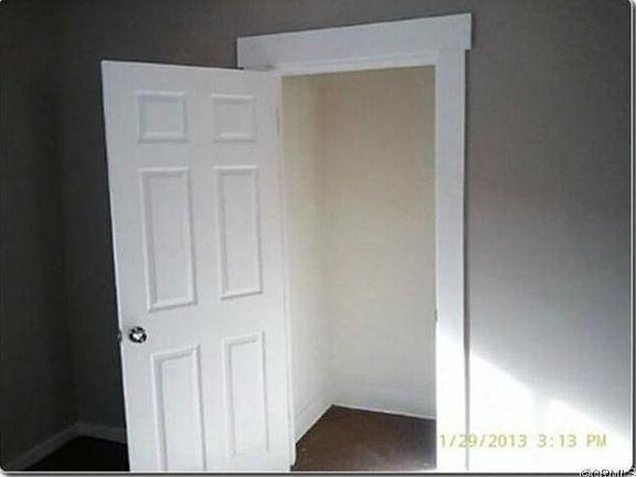 3rd image of 1589 E 45th St