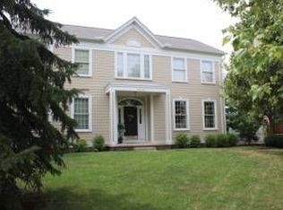 26757 Green Ville Dr, Perrysburg, OH