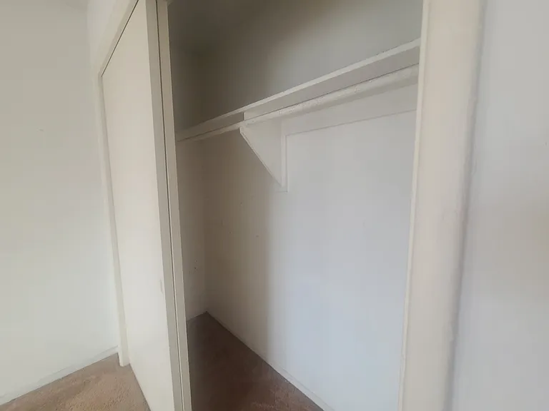 500 S Oxford Ave #17 — Photo 5