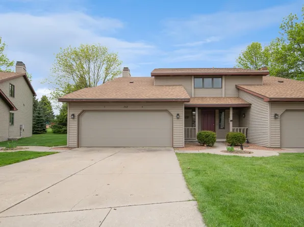 2412 Cedar Rdg APT A, Green Bay, WI 54313