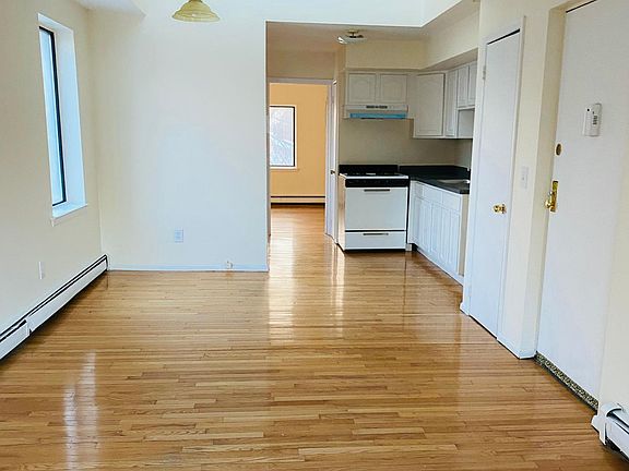 2nd image of 70 Mark St #2-B