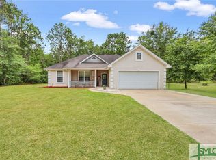 1034 Trout St SE, Darien, GA 31305