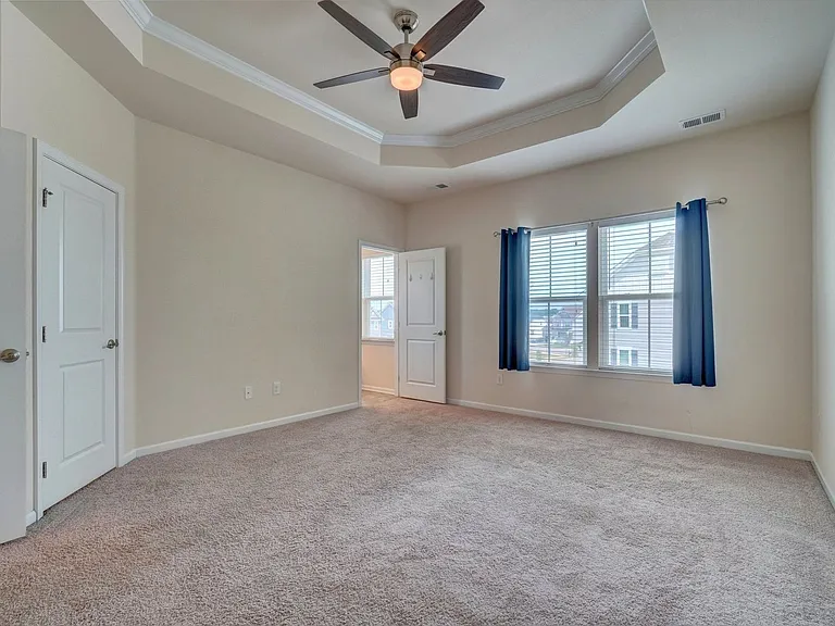 890 Olmstead St — Photo 26