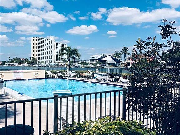 3rd image of 7425 Bay Island Dr S APT 305