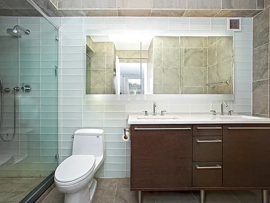 Sold by Sotheby's International Realty | media 16