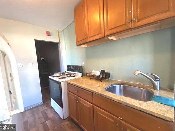 5th image of 6378 Torresdale Ave